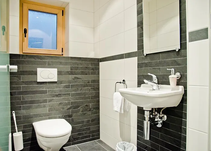 2-star Griwarent * 格林德瓦