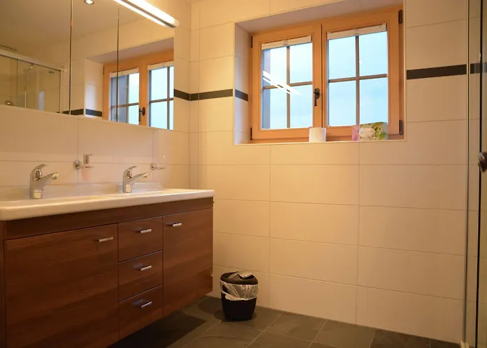 2-star Griwarent 格林德瓦